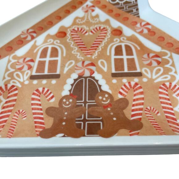 Cupcakes & Cashmere GINGERBREAD HOUSE Melamine Snack Plates Set of 4 New - Picture 3 of 10